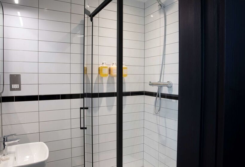 هتل Numa London Bloomsbury