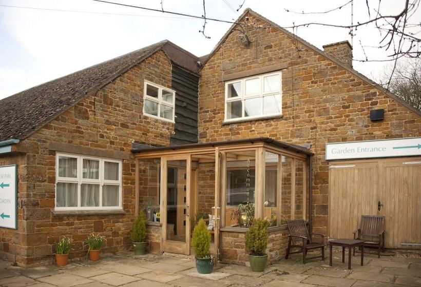 호텔 The Marquess Of Exeter