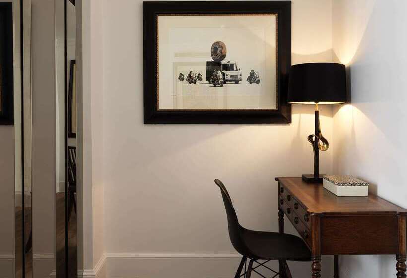 هتل The Stafford  London