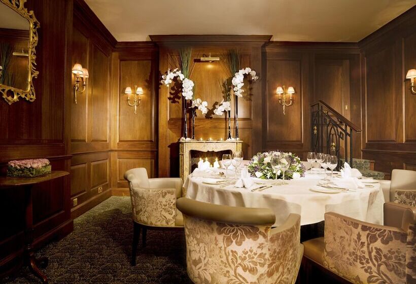 هتل The Stafford  London