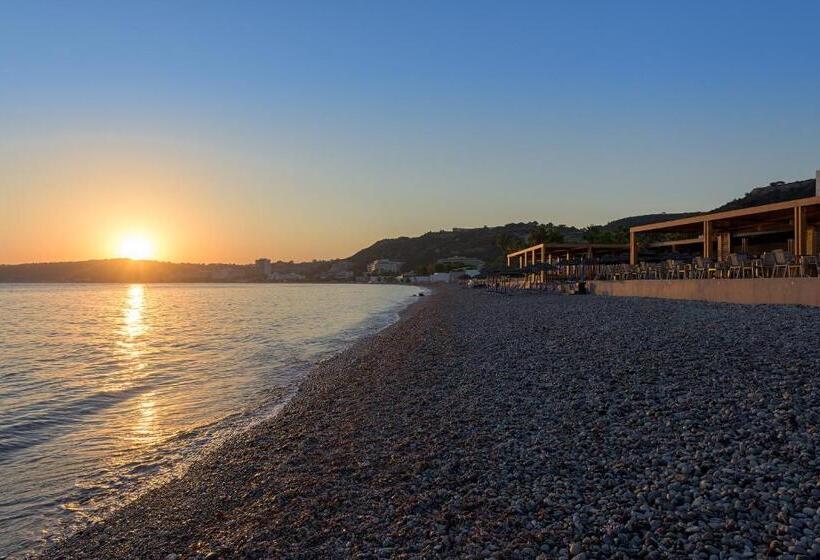 Avra Beach Resort