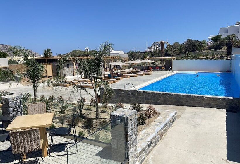 Helios Beach Hotel & Bungalows