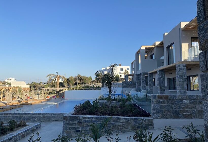 Helios Beach Hotel & Bungalows