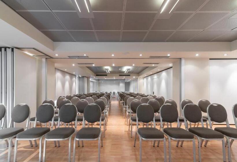 Avra By Smile Hotels