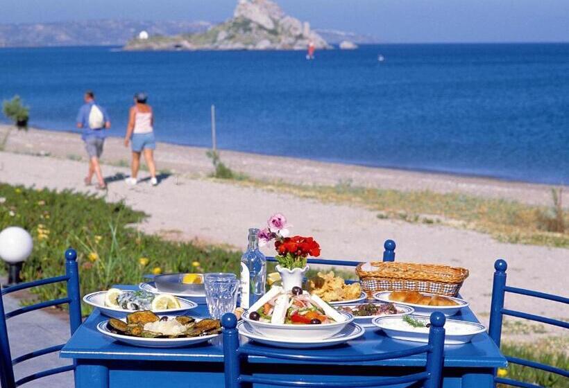 هتل More Meni Cosmopolitan