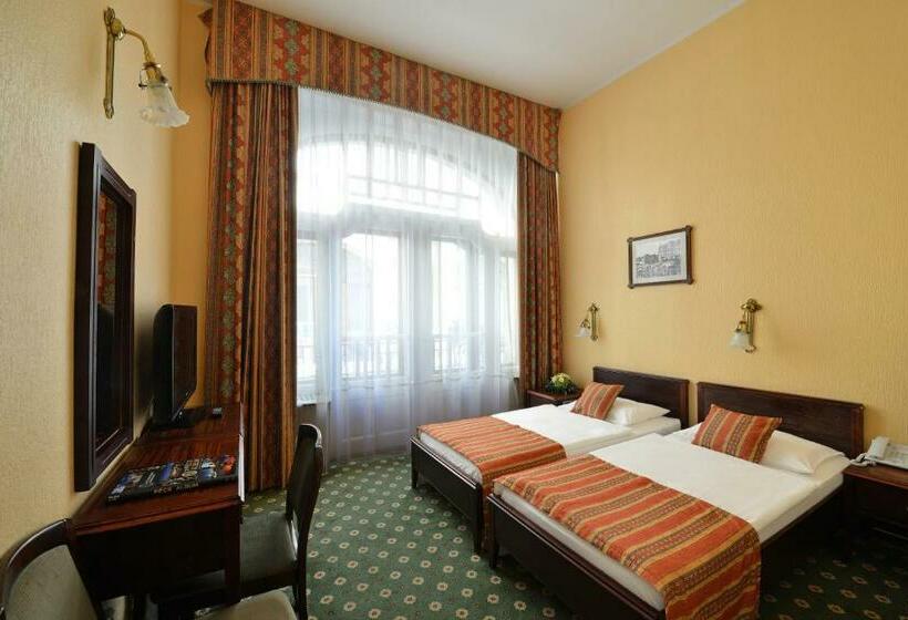 فندق Palatinus Grand