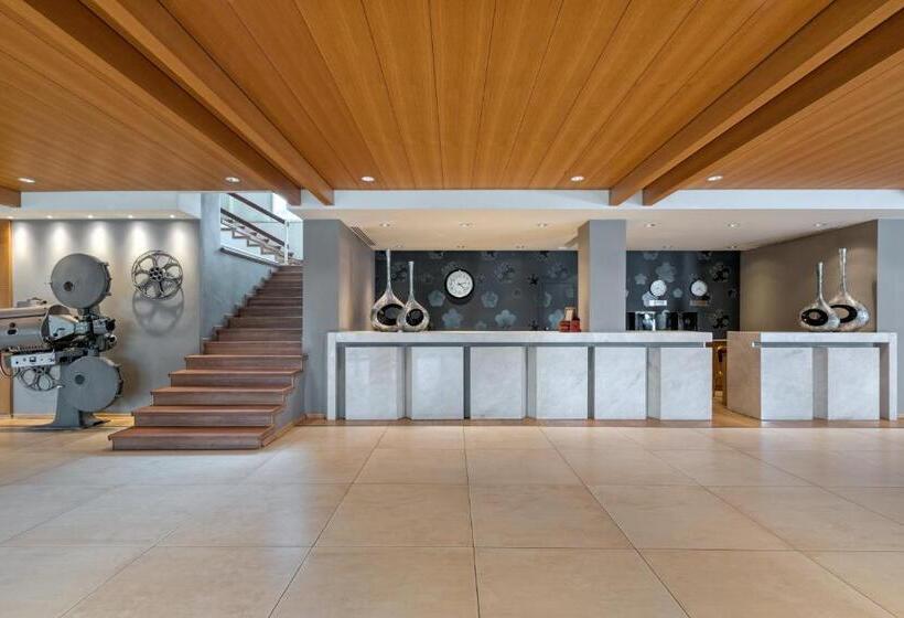 هتل Divani Meteora