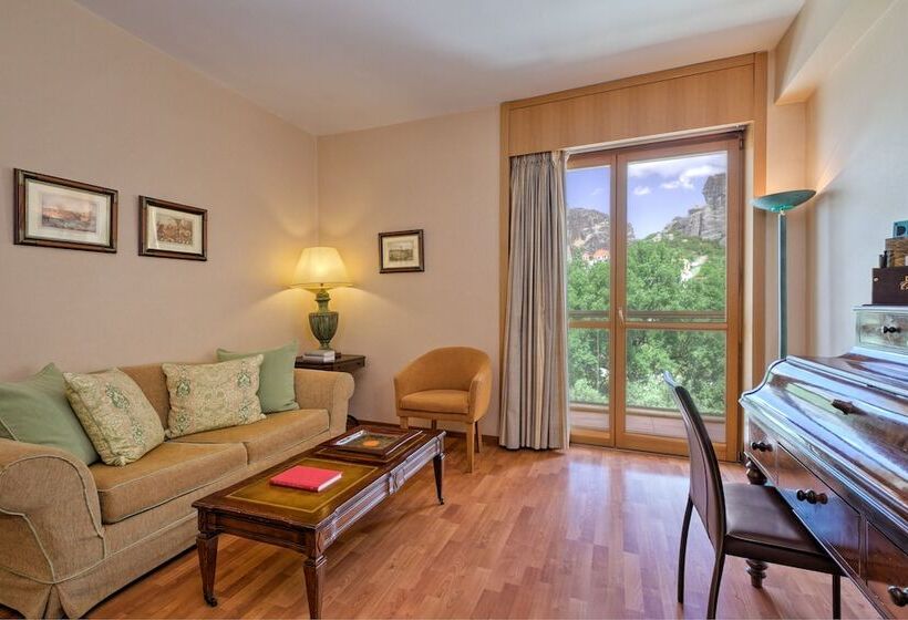 هتل Divani Meteora