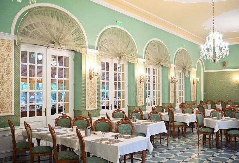 ホテル Eger & Park