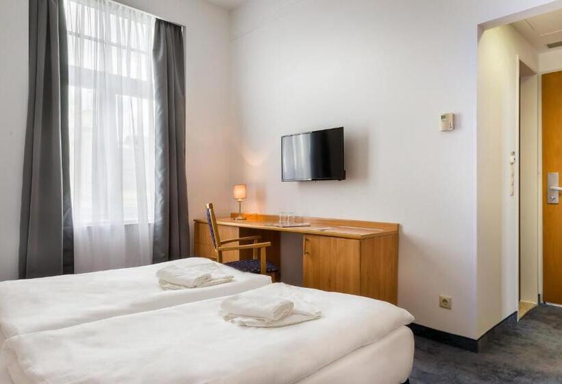 فندق Golden Park Budapest