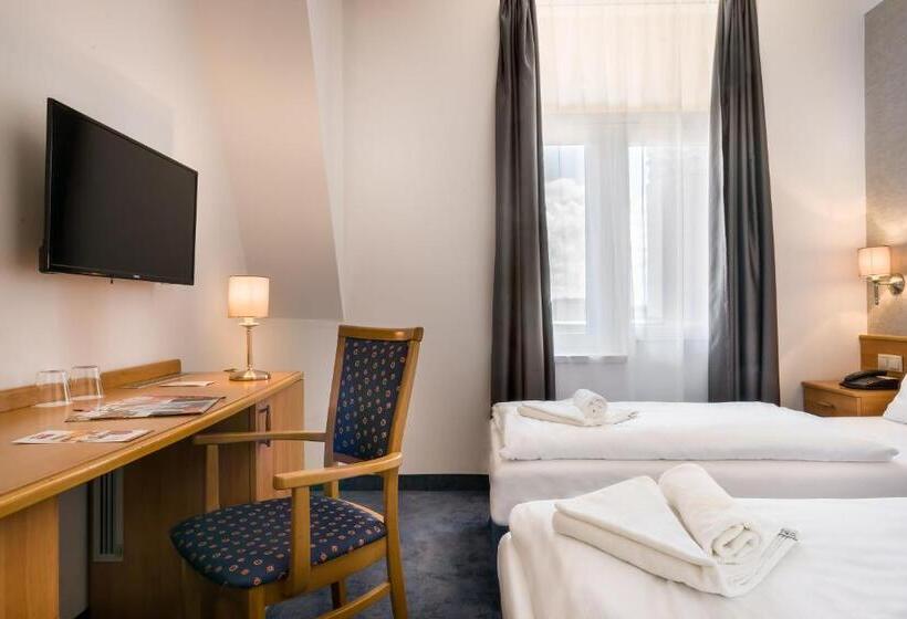 فندق Golden Park Budapest