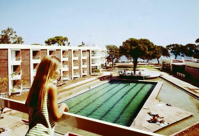 فندق Marathon Beach Resort
