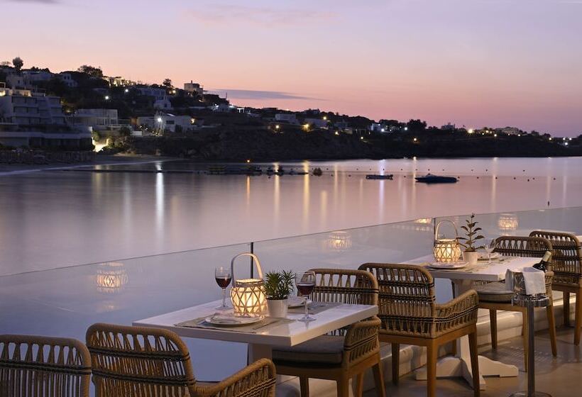 هتل Petinos Beach
