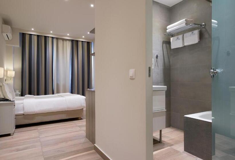 בית מלון כפרי Piraeus City