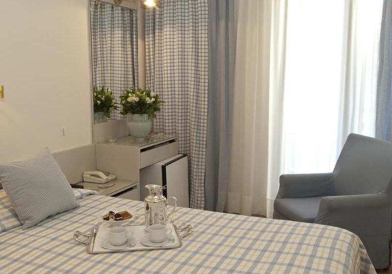 The Park Hotel Piraeus