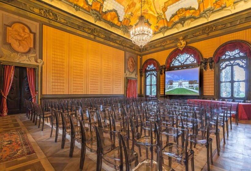 فندق Villa Cornér Della Regina