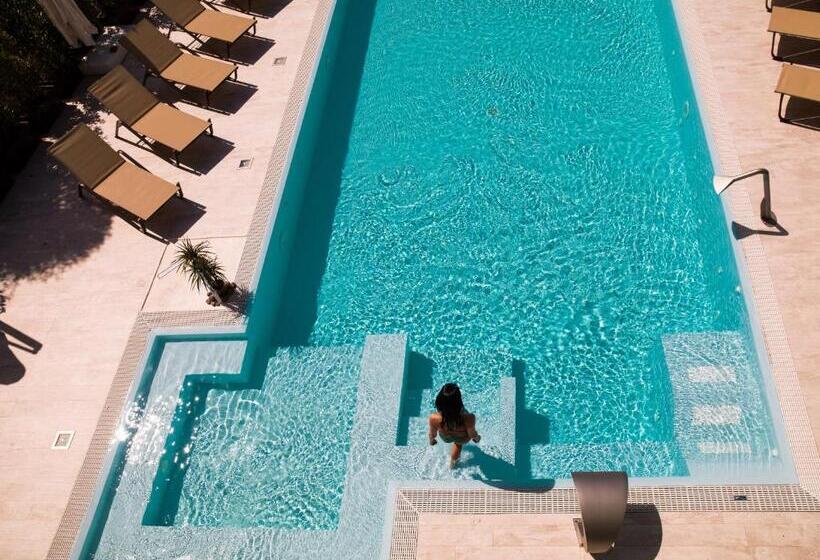 هتل & Spa Riviera Castelsardo