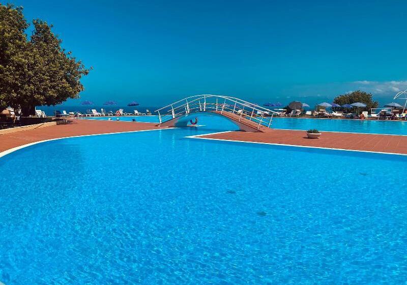 Курорт Torre Normanna