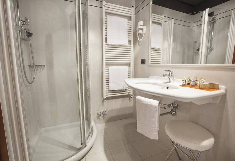 هتل Albergo Celide