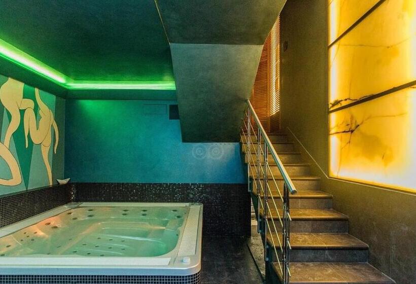 هتل Albergo Celide