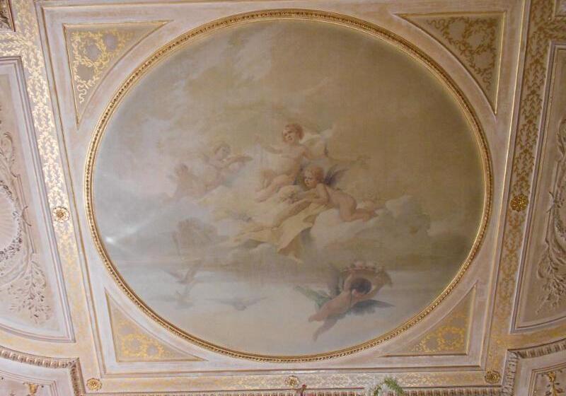 هتل Bristol Palace