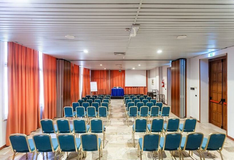فندق Europa Palace