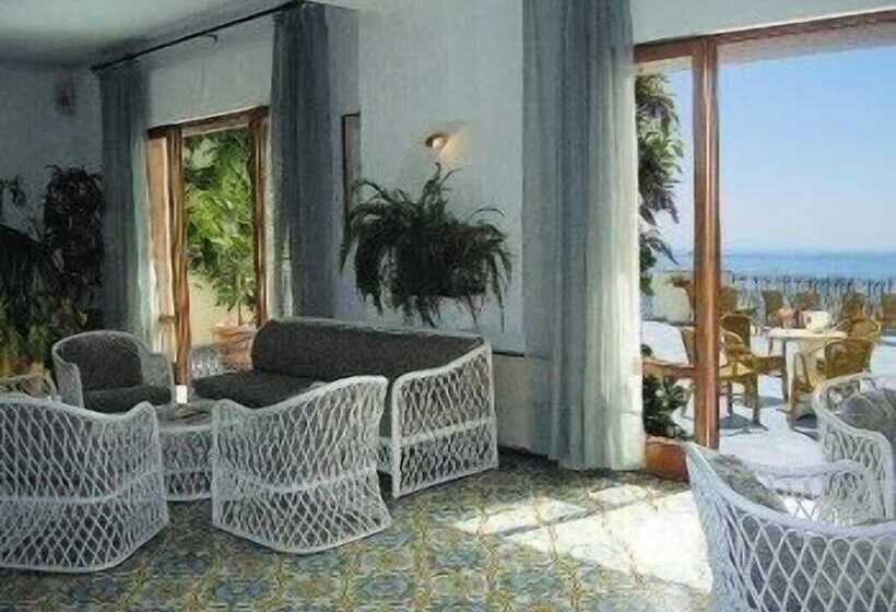 هتل Giardino Sul Mare