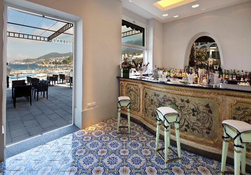 فندق Regina Isabella Resort Spa Restaurant