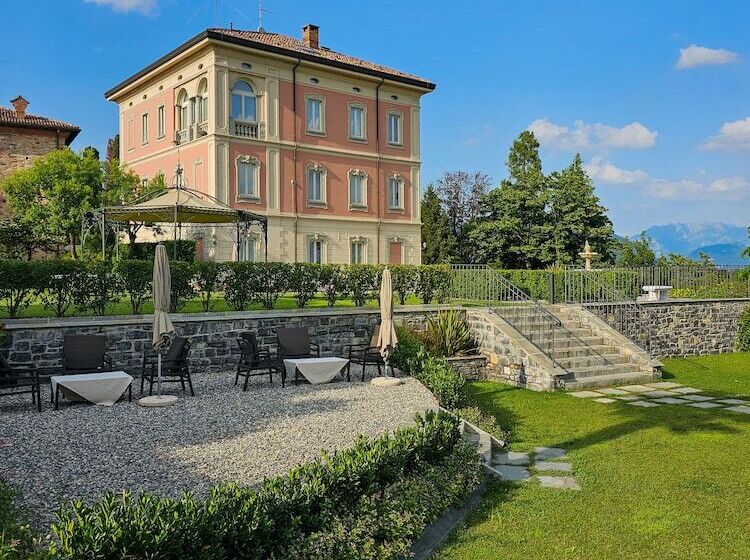 فندق Relais & Spa Castello Di Casiglio