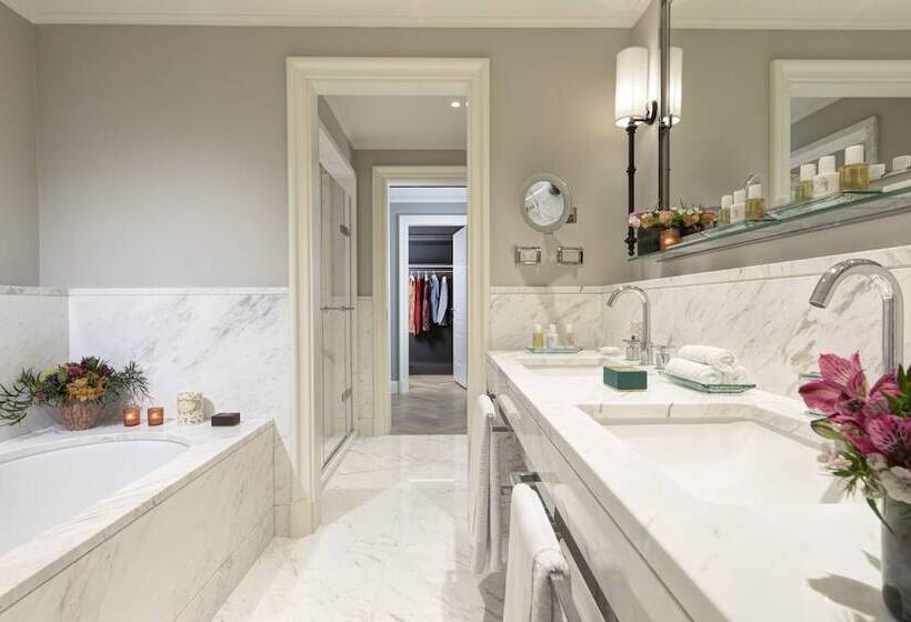 Rocco Forte Hotel Savoy