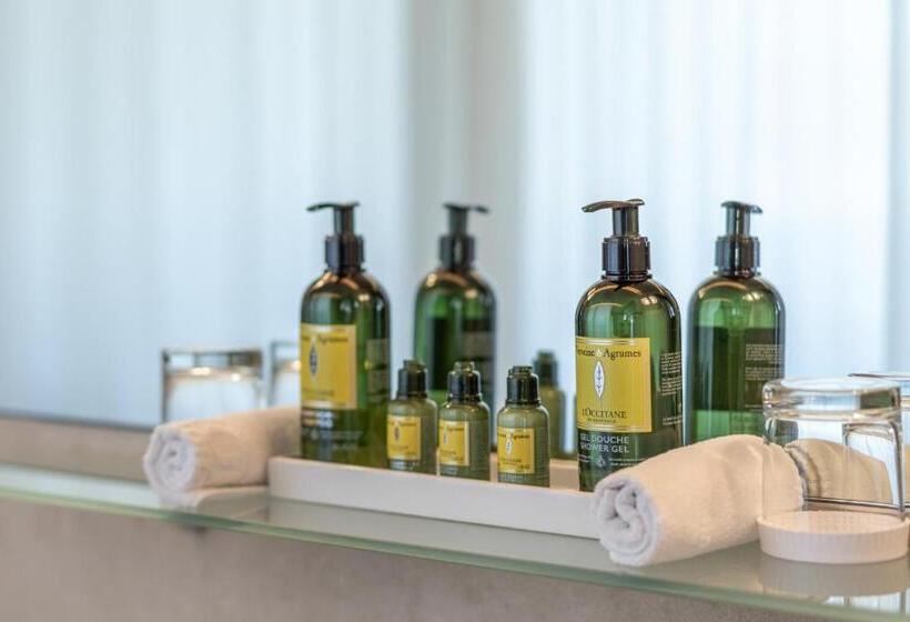 هتل Mignon Meran Park & Spa