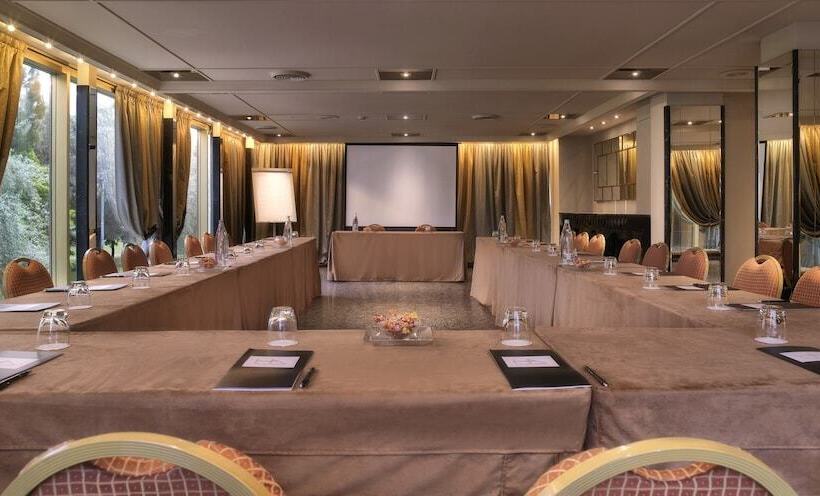 هتل Ambasciatori
