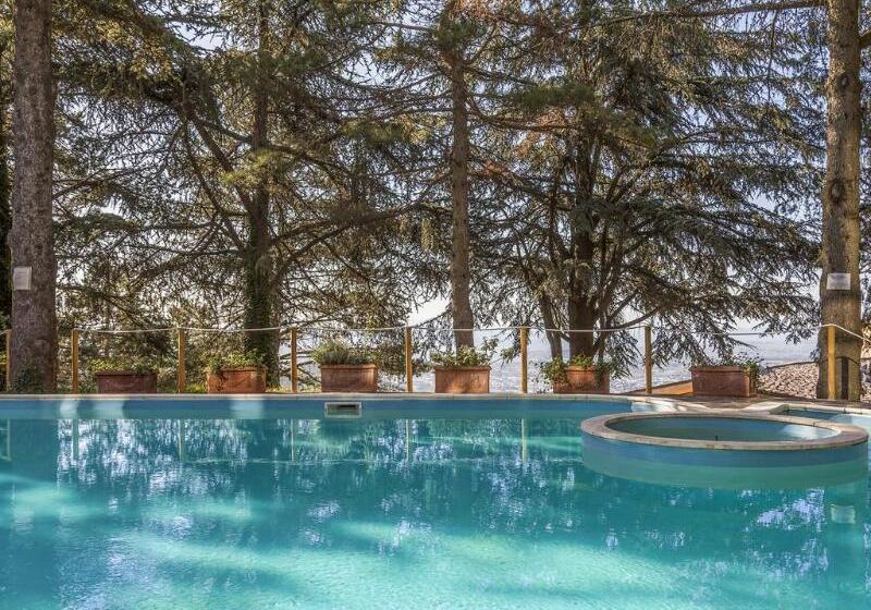 فندق Bluebay Colle Della Trinità Perugia
