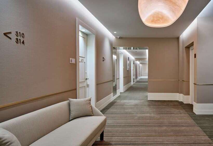 هتل De Bonart Naples   Curio Collection By Hilton