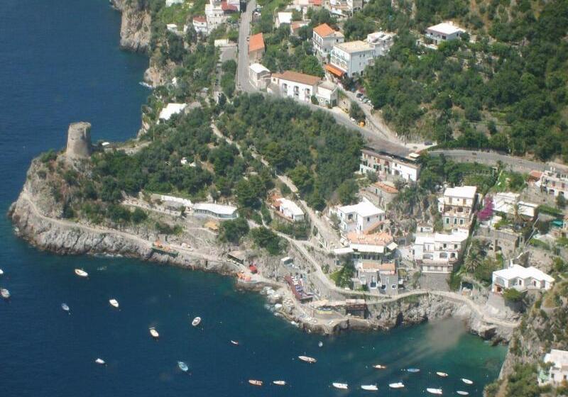 Отель Le Fioriere