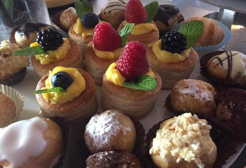 호텔 & Restaurant Storyville