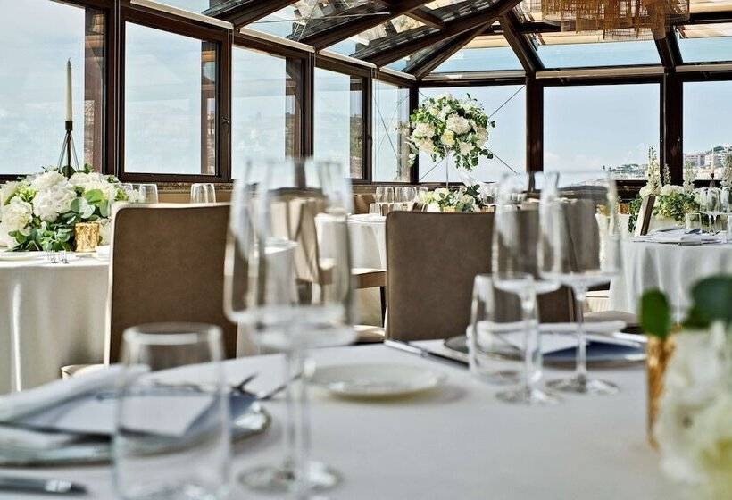 هتل De Bonart Naples   Curio Collection By Hilton