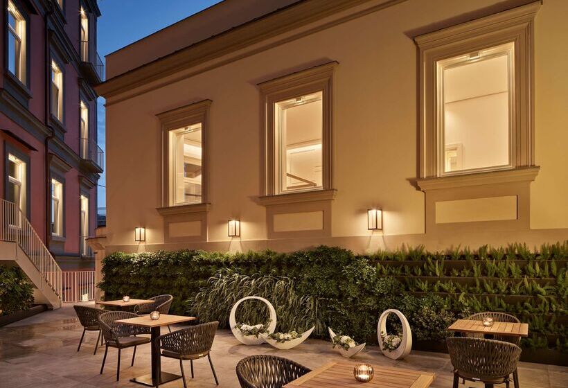 هتل De Bonart Naples   Curio Collection By Hilton