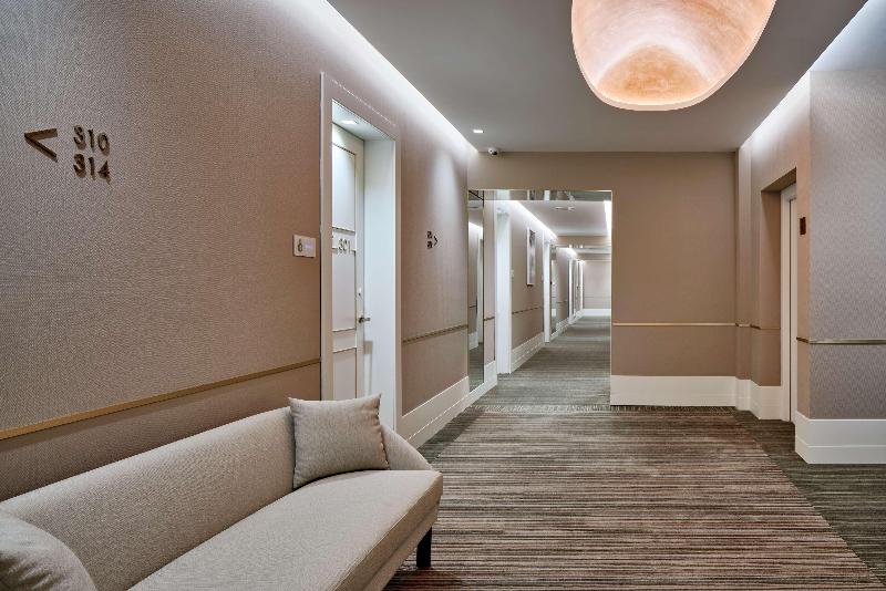 هتل De Bonart Naples   Curio Collection By Hilton