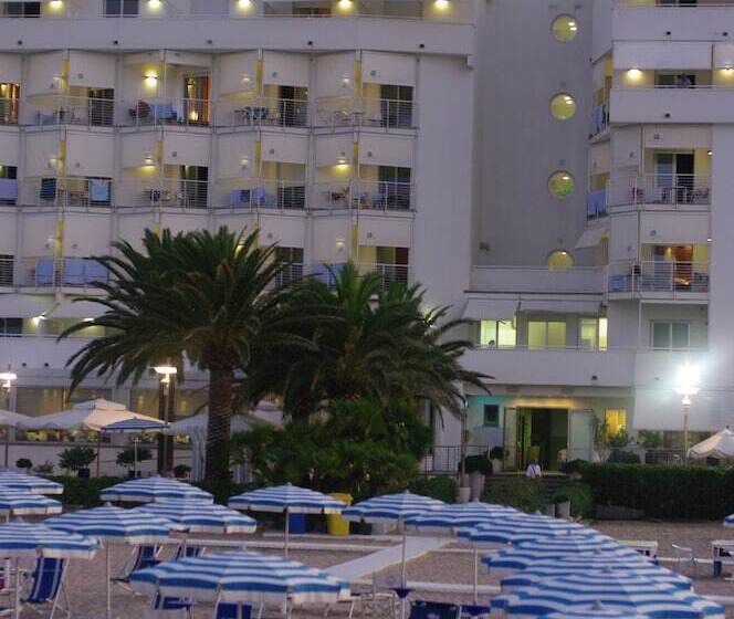 호텔 Abruzzo Marina