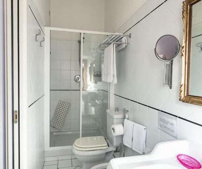 ホテル Albergo La Felicina   Mugello