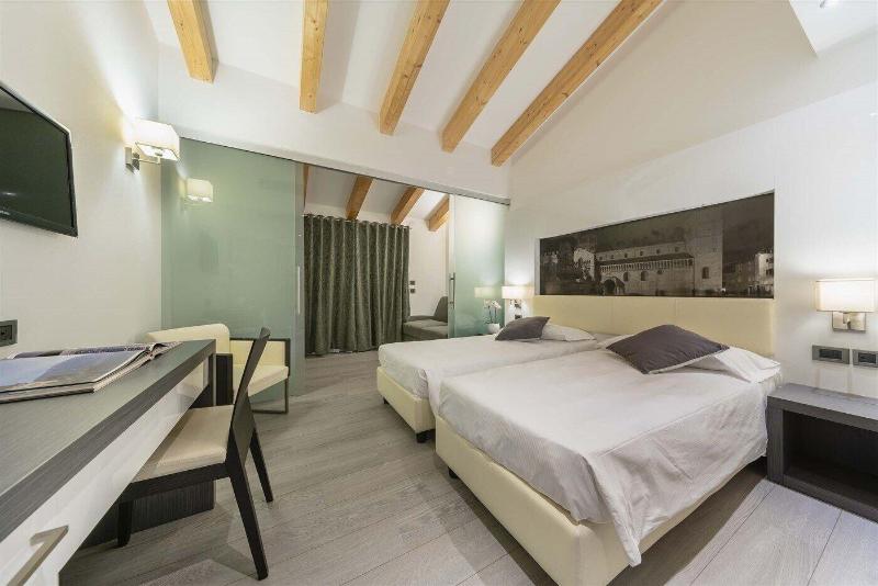 Hi Hotel   Wellness & Spa