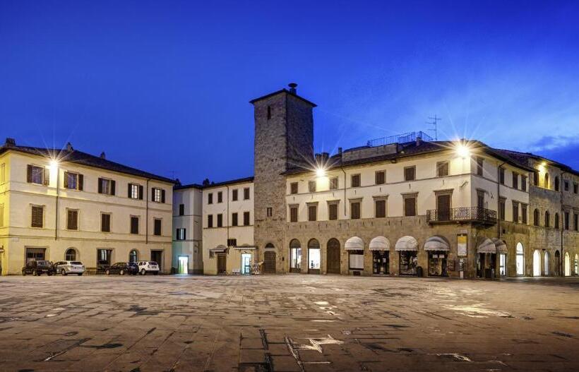 Отель Borgo Palace