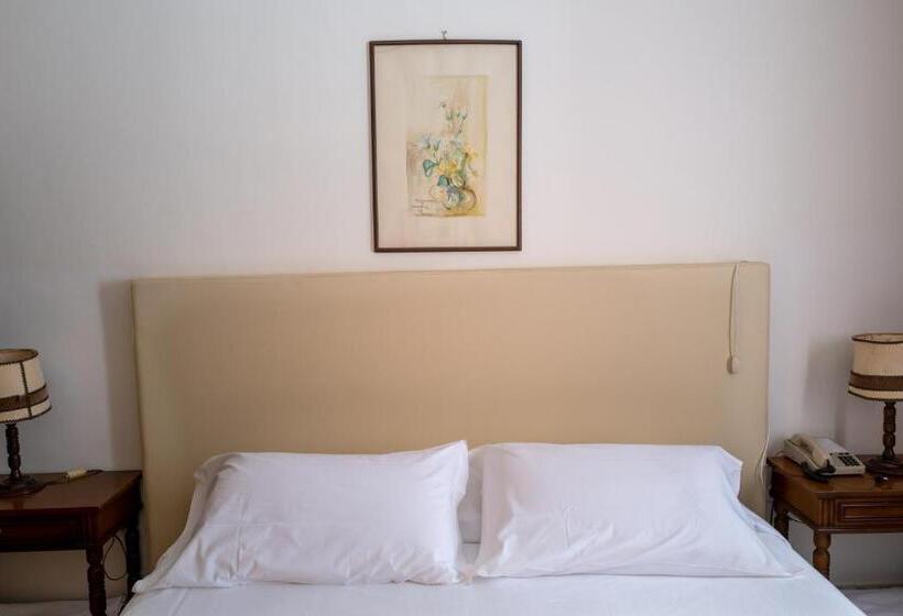 هتل Lido Mediterranee