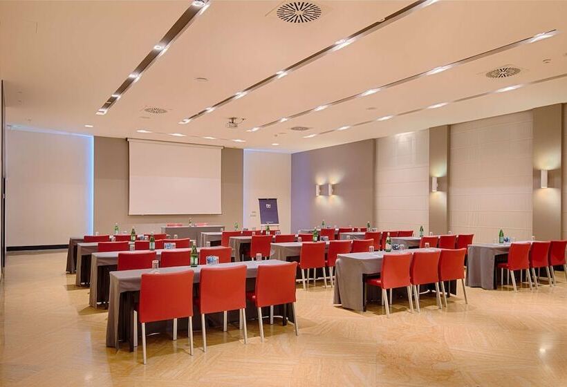 בית מלון כפרי NH Trieste