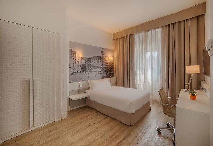 בית מלון כפרי NH Trieste