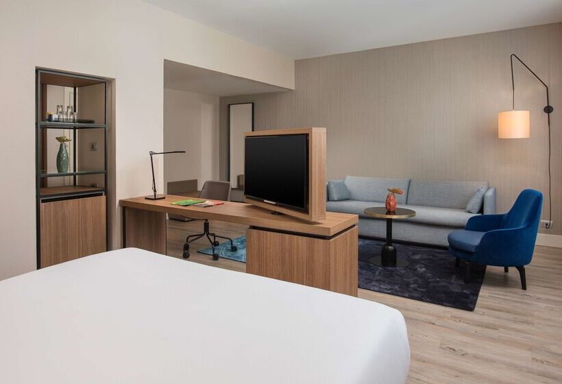 בית מלון כפרי NH Trieste