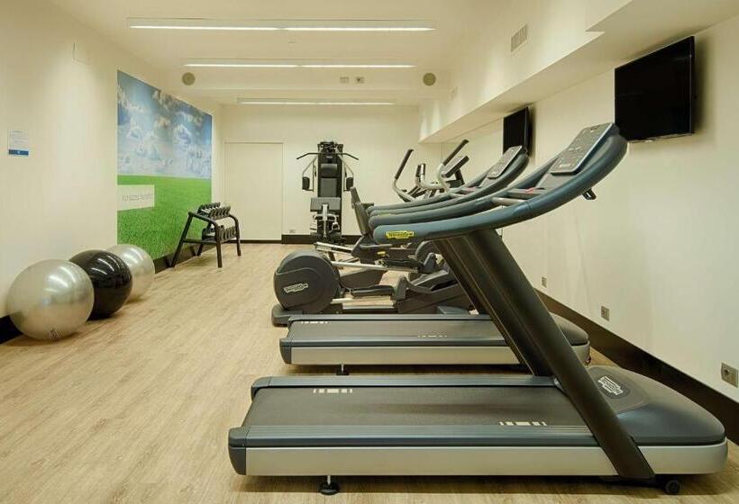 בית מלון כפרי NH Trieste