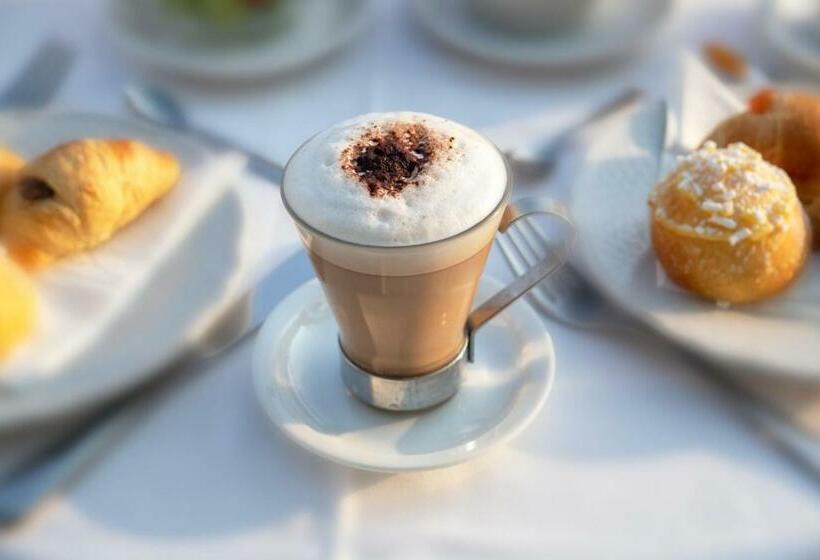 בית מלון כפרי Regina