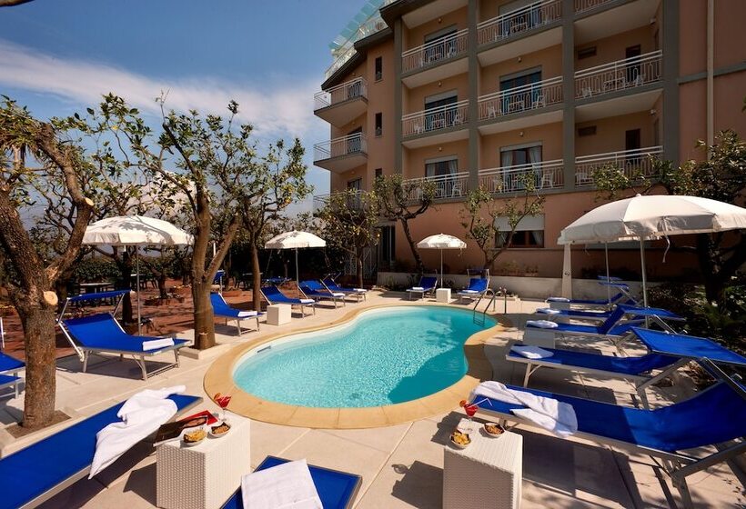 בית מלון כפרי Regina